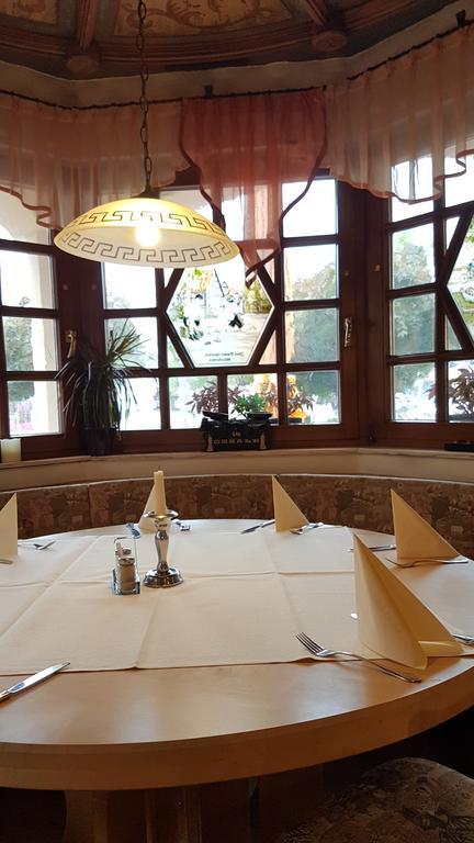 Hotel Restaurant Paelzer-Buwe ฮาสล็อค ภายนอก รูปภาพ